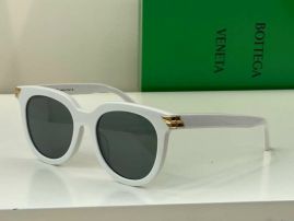 Picture of Bottega Veneta Sunglasses _SKUfw39920401fw